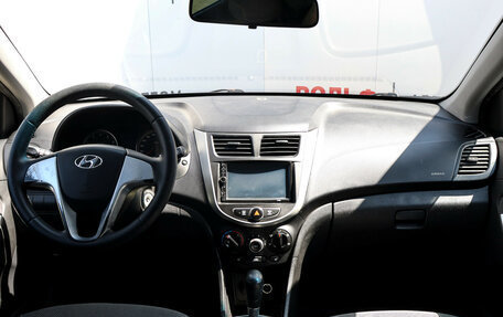 Hyundai Solaris II рестайлинг, 2011 год, 675 000 рублей, 11 фотография