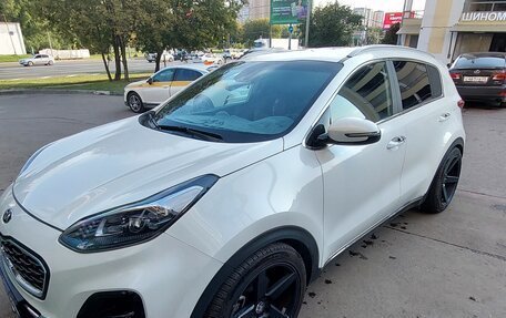 KIA Sportage IV рестайлинг, 2020 год, 2 850 000 рублей, 2 фотография