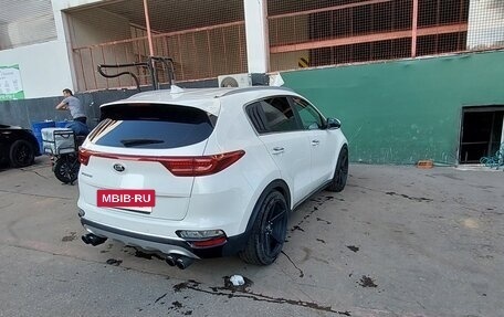 KIA Sportage IV рестайлинг, 2020 год, 2 850 000 рублей, 3 фотография