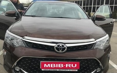 Toyota Camry, 2018 год, 2 300 000 рублей, 1 фотография