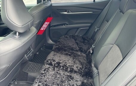 Toyota Camry, 2024 год, 3 750 000 рублей, 10 фотография