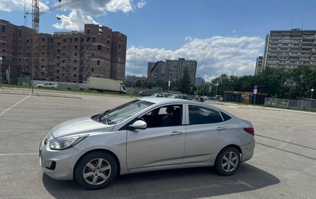 Hyundai Solaris II рестайлинг, 2014 год, 380 000 рублей, 5 фотография
