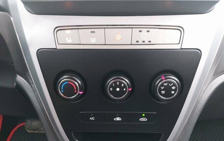 Geely Emgrand X7 I, 2015 год, 699 000 рублей, 19 фотография