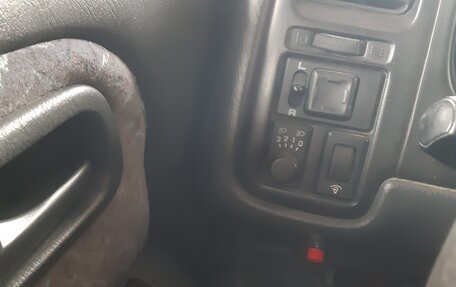 Nissan Primera II рестайлинг, 1997 год, 157 000 рублей, 9 фотография
