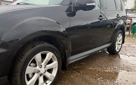 Mitsubishi Outlander III рестайлинг 3, 2011 год, 899 000 рублей, 13 фотография