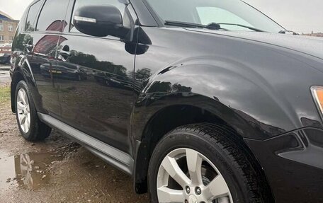 Mitsubishi Outlander III рестайлинг 3, 2011 год, 899 000 рублей, 29 фотография