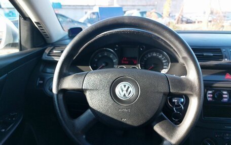 Volkswagen Passat B6, 2006 год, 579 000 рублей, 25 фотография