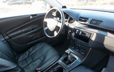 Volkswagen Passat B6, 2006 год, 579 000 рублей, 30 фотография