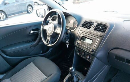 Volkswagen Polo VI (EU Market), 2013 год, 799 000 рублей, 13 фотография