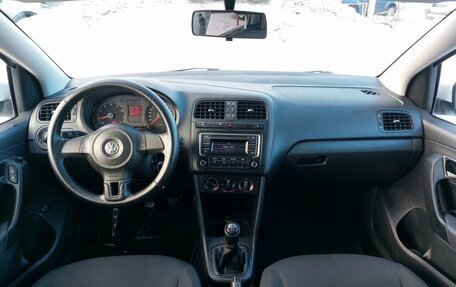 Volkswagen Polo VI (EU Market), 2013 год, 799 000 рублей, 17 фотография