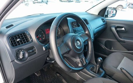 Volkswagen Polo VI (EU Market), 2013 год, 799 000 рублей, 26 фотография