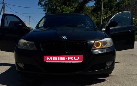 BMW 3 серия, 2011 год, 1 110 000 рублей, 3 фотография