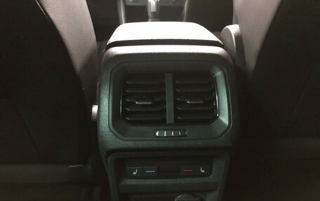 Volkswagen Tiguan II, 2020 год, 2 649 000 рублей, 20 фотография