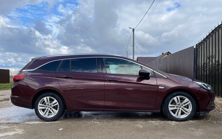 Opel Astra K, 2018 год, 1 420 000 рублей, 5 фотография