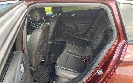 Opel Astra K, 2018 год, 1 420 000 рублей, 10 фотография