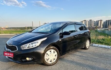 KIA cee'd III, 2012 год, 880 000 рублей, 2 фотография