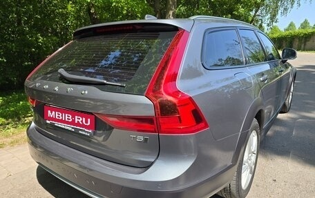 Volvo V90 Cross Country I рестайлинг, 2017 год, 3 200 000 рублей, 4 фотография