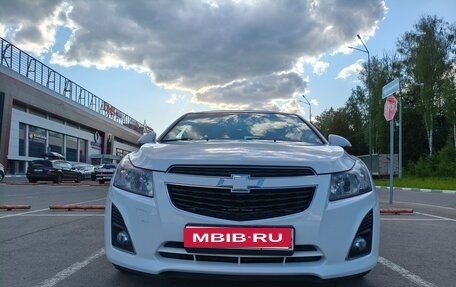 Chevrolet Cruze II, 2014 год, 950 000 рублей, 2 фотография