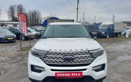 Ford Explorer VI, 2021 год, 4 199 000 рублей, 3 фотография