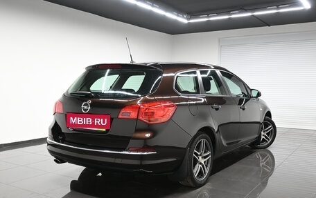 Opel Astra J, 2013 год, 735 000 рублей, 2 фотография