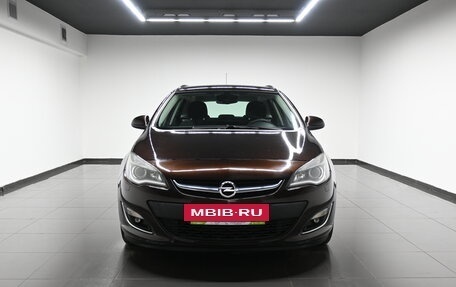 Opel Astra J, 2013 год, 735 000 рублей, 3 фотография
