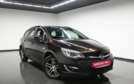 Opel Astra J, 2013 год, 735 000 рублей, 5 фотография
