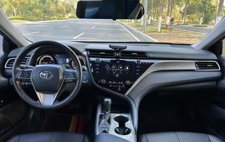 Toyota Camry, 2020 год, 2 000 000 рублей, 6 фотография