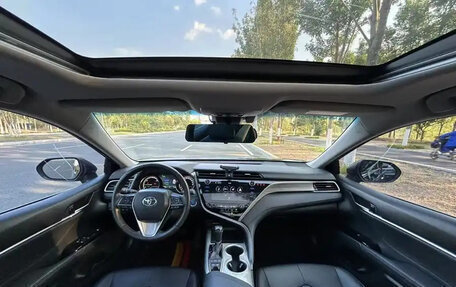 Toyota Camry, 2020 год, 2 000 000 рублей, 7 фотография