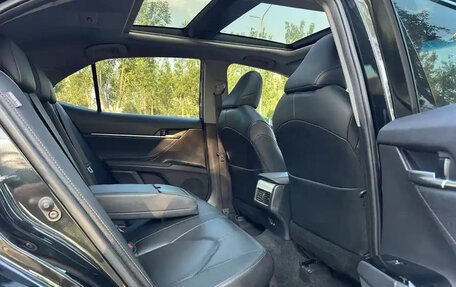 Toyota Camry, 2020 год, 2 000 000 рублей, 9 фотография