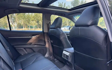 Toyota Camry, 2020 год, 2 000 000 рублей, 8 фотография