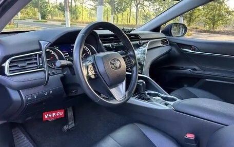 Toyota Camry, 2020 год, 2 000 000 рублей, 10 фотография