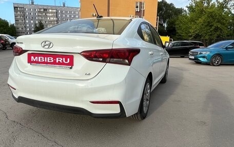 Hyundai Solaris II рестайлинг, 2017 год, 1 280 000 рублей, 5 фотография
