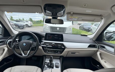 BMW 5 серия, 2019 год, 2 590 000 рублей, 10 фотография