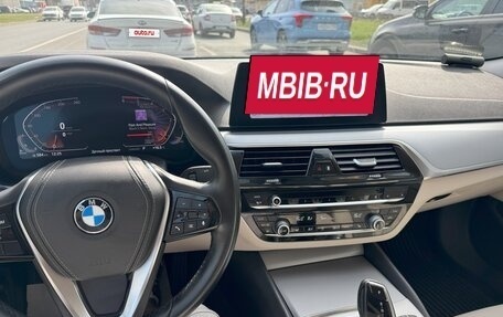BMW 5 серия, 2019 год, 2 590 000 рублей, 11 фотография