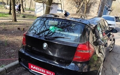 BMW 1 серия, 2006 год, 622 000 рублей, 2 фотография