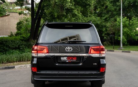 Toyota Land Cruiser 200, 2020 год, 10 000 000 рублей, 6 фотография