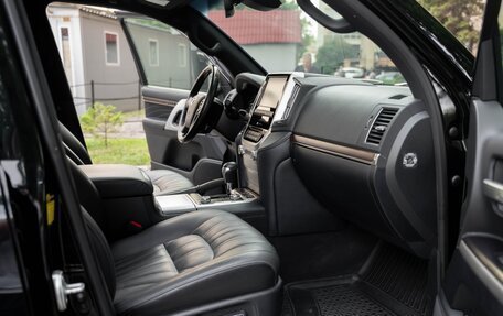 Toyota Land Cruiser 200, 2020 год, 10 000 000 рублей, 24 фотография