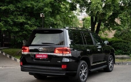 Toyota Land Cruiser 200, 2020 год, 10 000 000 рублей, 7 фотография