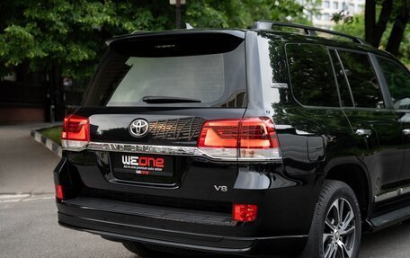 Toyota Land Cruiser 200, 2020 год, 10 000 000 рублей, 36 фотография