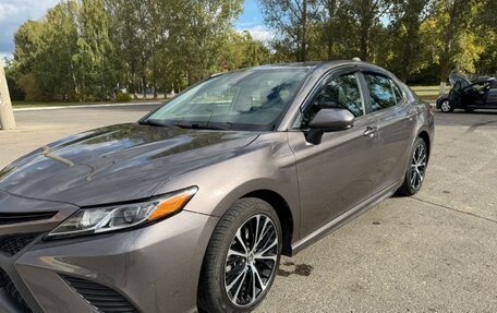 Toyota Camry, 2020 год, 2 650 000 рублей, 8 фотография