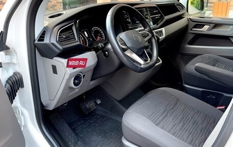 Volkswagen Caravelle T6 рестайлинг, 2021 год, 5 450 000 рублей, 16 фотография