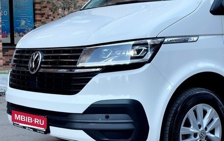 Volkswagen Caravelle T6 рестайлинг, 2021 год, 5 450 000 рублей, 3 фотография