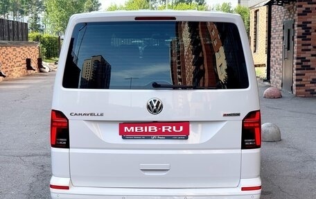 Volkswagen Caravelle T6 рестайлинг, 2021 год, 5 450 000 рублей, 8 фотография