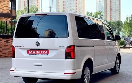 Volkswagen Caravelle T6 рестайлинг, 2021 год, 5 450 000 рублей, 7 фотография