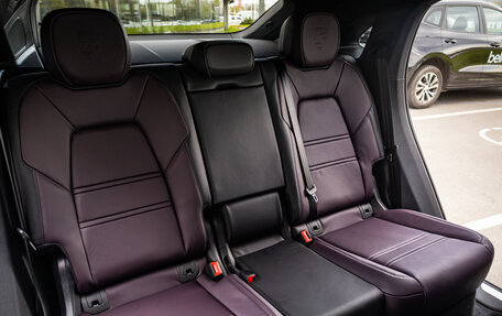 Porsche Cayenne III, 2025 год, 19 990 000 рублей, 13 фотография