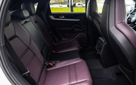 Porsche Cayenne III, 2025 год, 19 990 000 рублей, 15 фотография