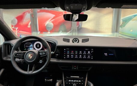 Porsche Cayenne III, 2025 год, 28 900 000 рублей, 17 фотография