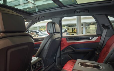 Porsche Cayenne III, 2025 год, 18 790 000 рублей, 15 фотография