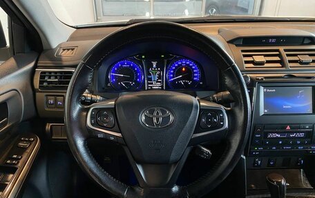 Toyota Camry, 2015 год, 1 990 000 рублей, 10 фотография