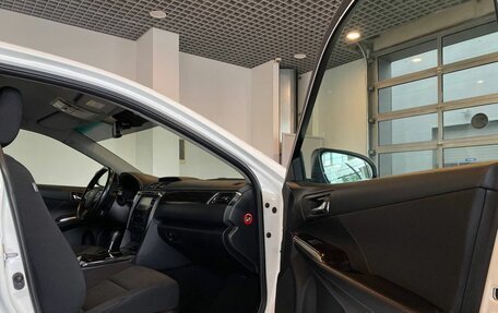 Toyota Camry, 2015 год, 1 990 000 рублей, 27 фотография